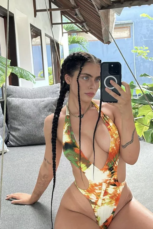 Lauren Hamden by blockbleady