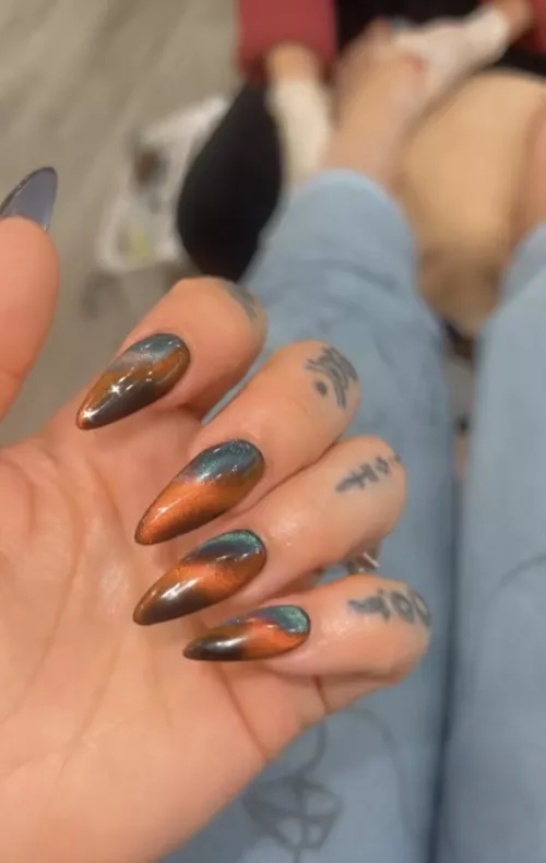 Oc , these belong on your back by stasiadynasty