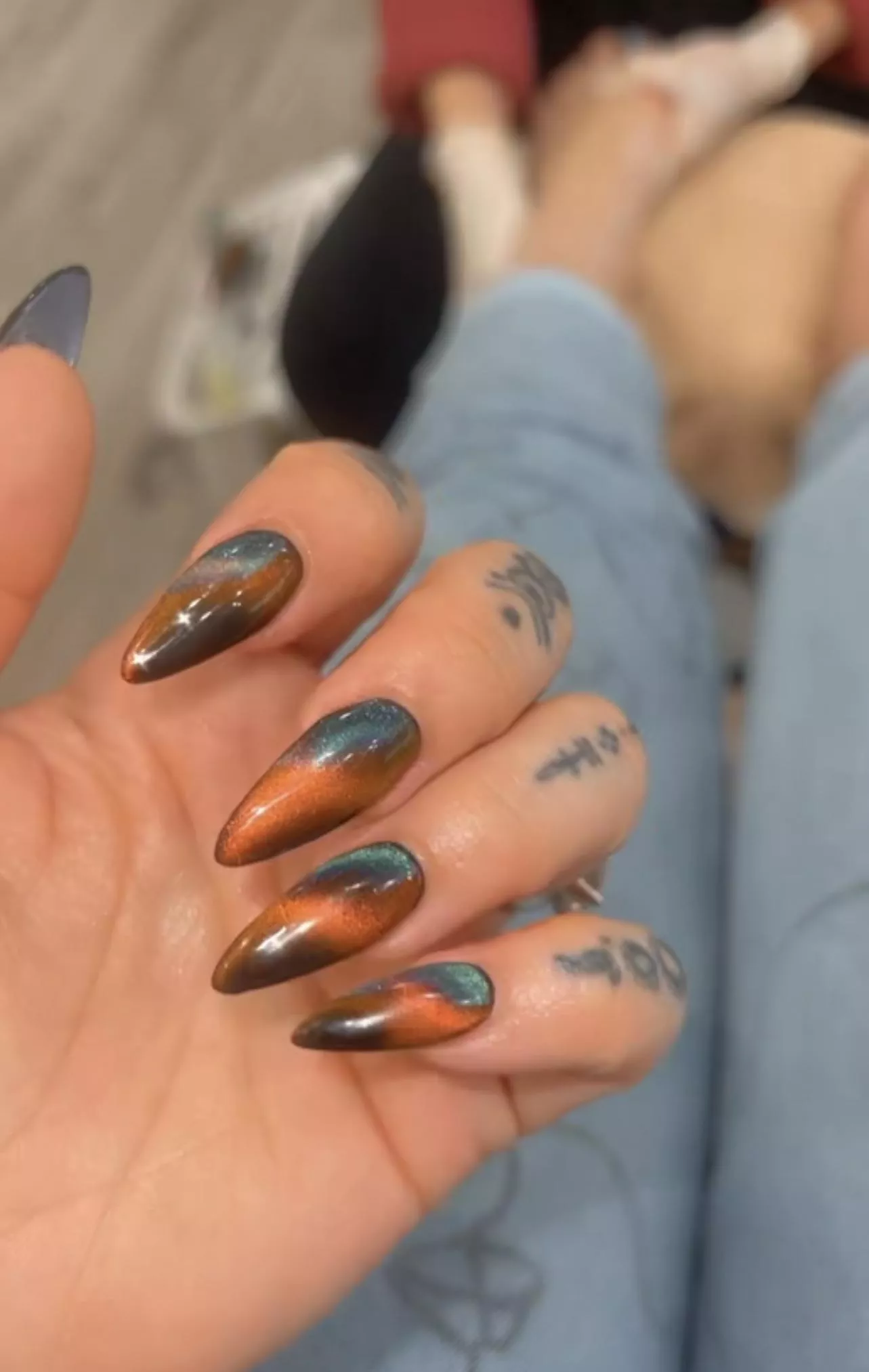 Oc , these belong on your back posted by stasiadynasty