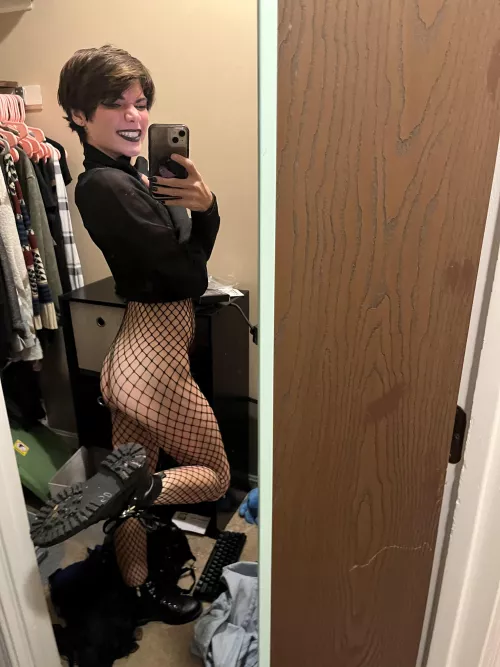 Slxxxt by karelesskloudz