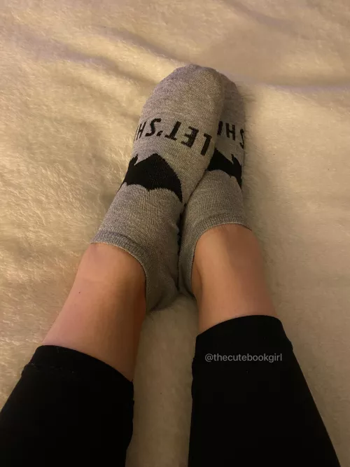 Spooky socks 🦇 by thecutebookgirl