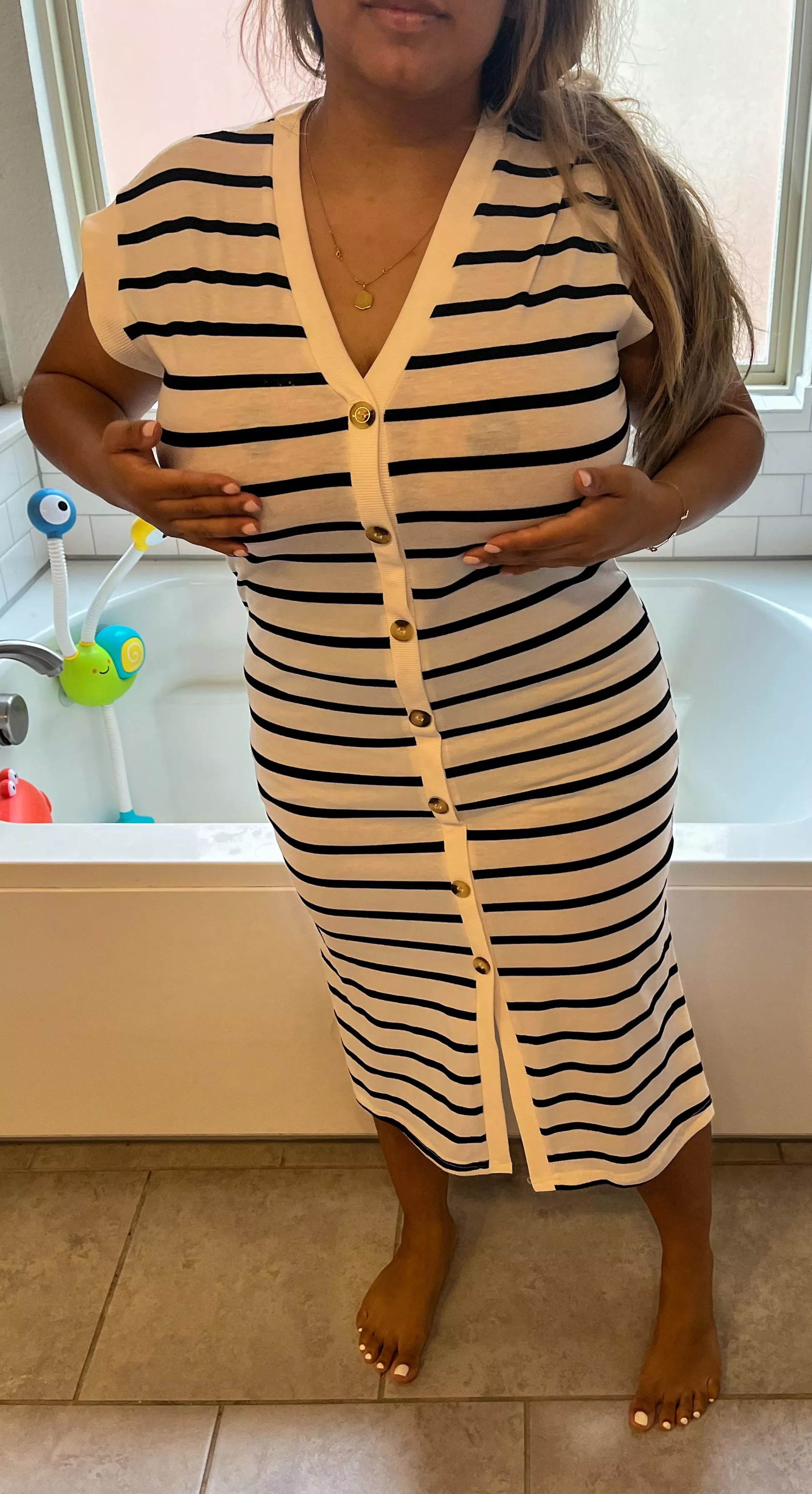 This is not my fault…the designer should had made the dress with thicker black lines posted by 69_latinamilf