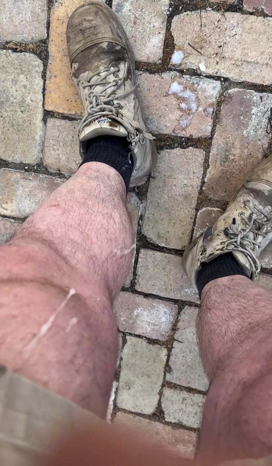 “Tradie cum” … posted by neilfromsydney2003