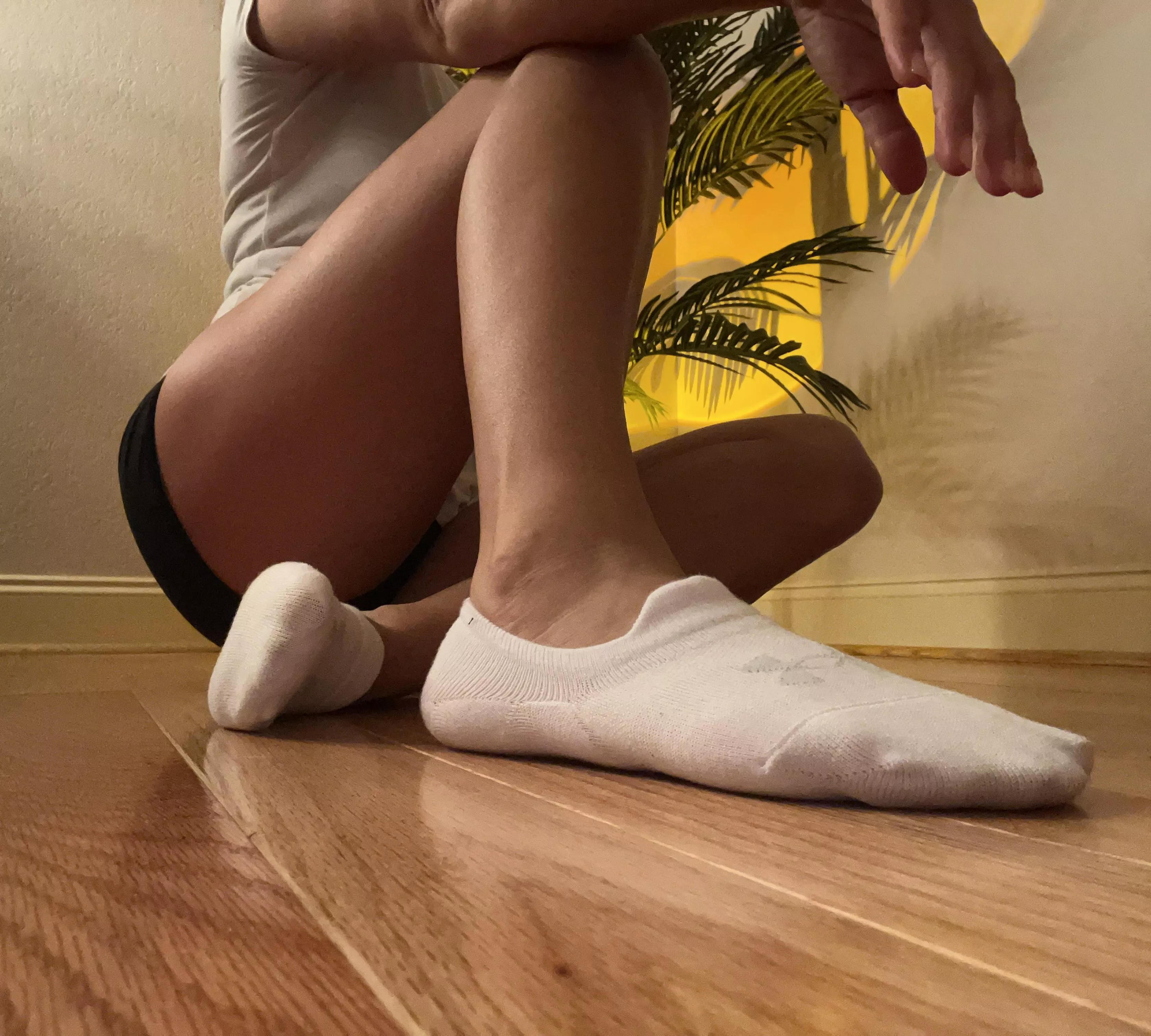 Wanna sniff my socks? F posted by Kinky_Bunny835
