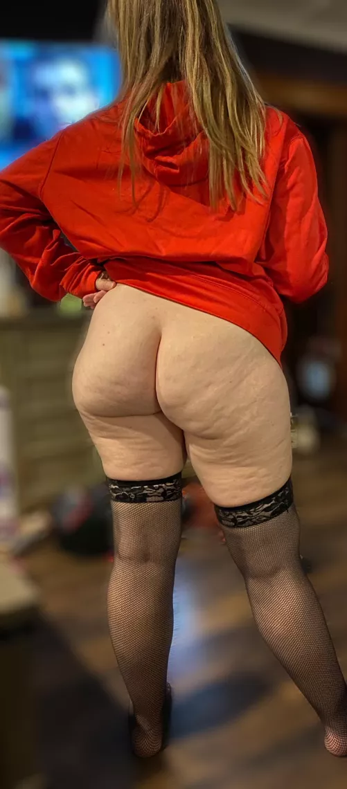 Wi(f)e’s 38yo ass by Jandaredditfun