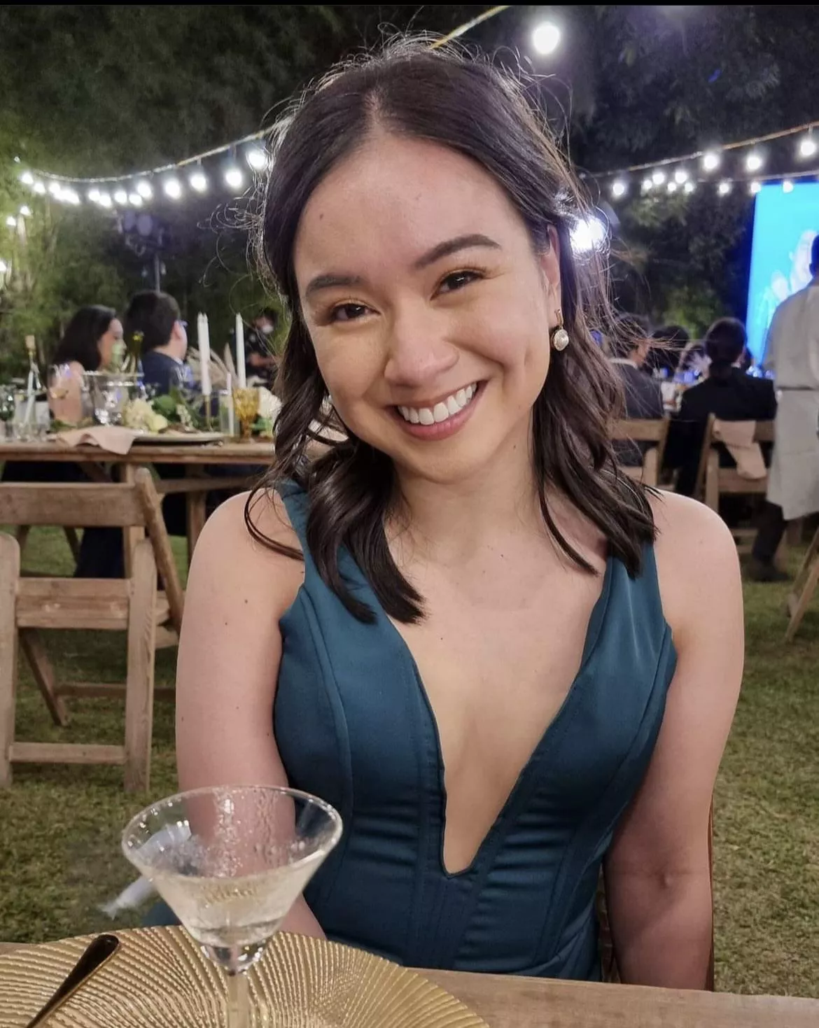 Would you share a drink with this pretty Filipina? posted by Weary-Sprinkles5172