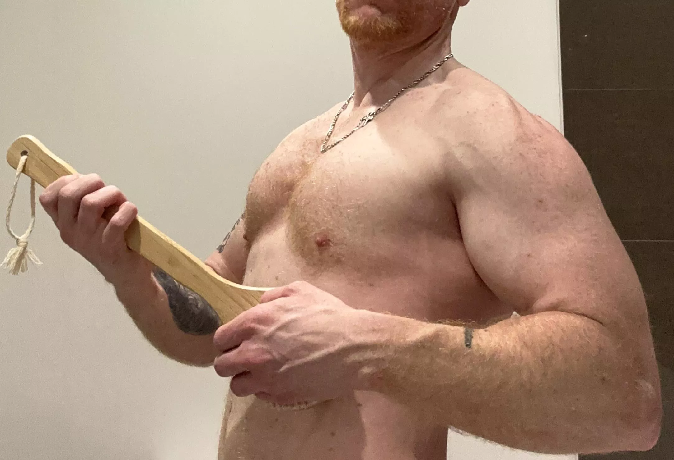 A little fun in the bathroom 🤘🏻 posted by _TtTToriginal_