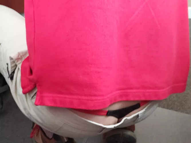 Always a risk to squat by r3dpornv3tt3