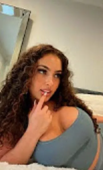 Anyone know who this is? posted by Ahead-0f-u