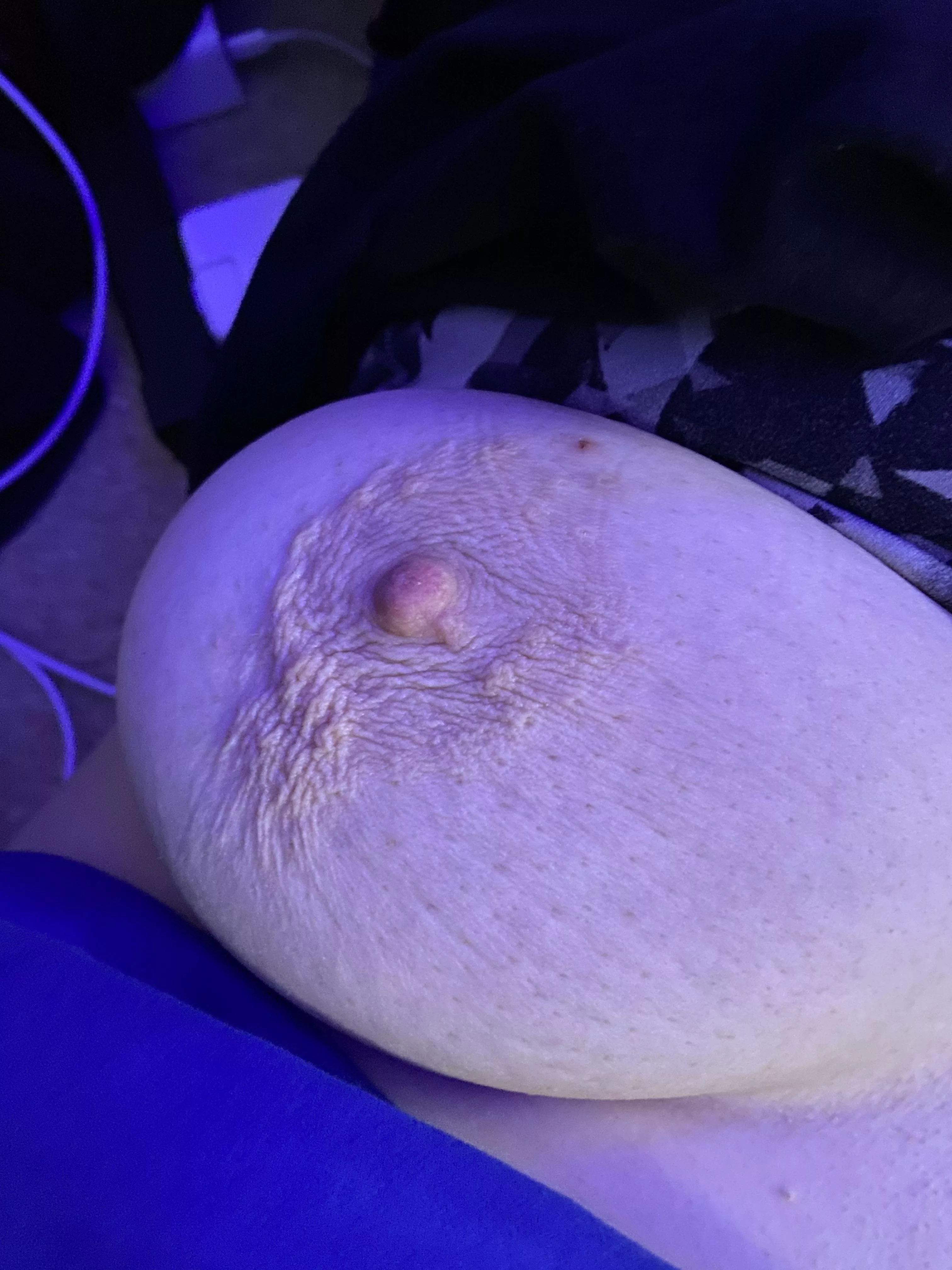 Big wrinkled aerolas 😈 posted by Ugly_Hoe816