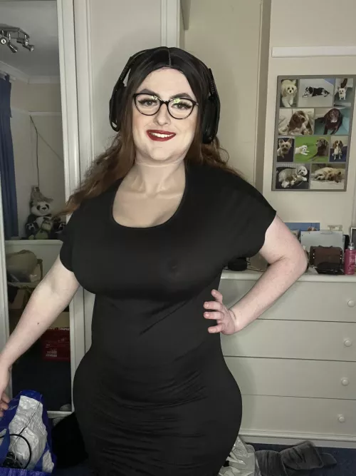 COVID ain’t gonna stop me looking and feeling good😍 (I don’t feel that good really but you get the idea😂) by May_Juggs