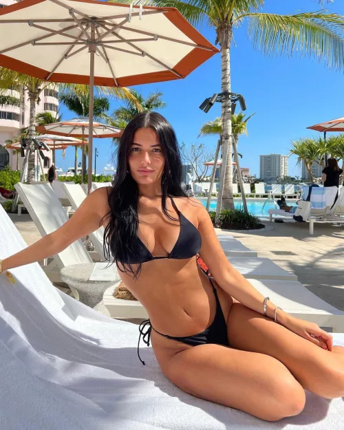 Dime (IUTR) by alicelis_