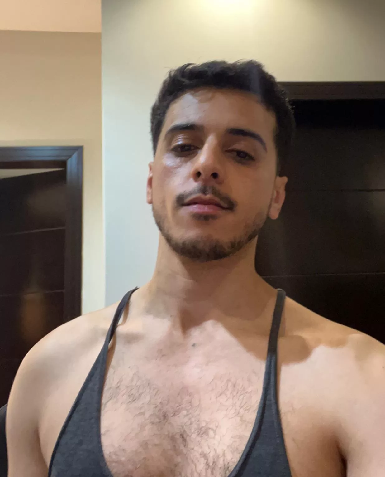 Do u mind a little hair on the chest posted by Talrenoo