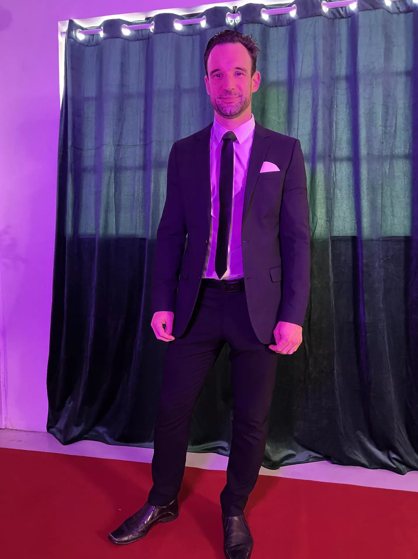 Does that count as a red carpet? posted by tepelorn