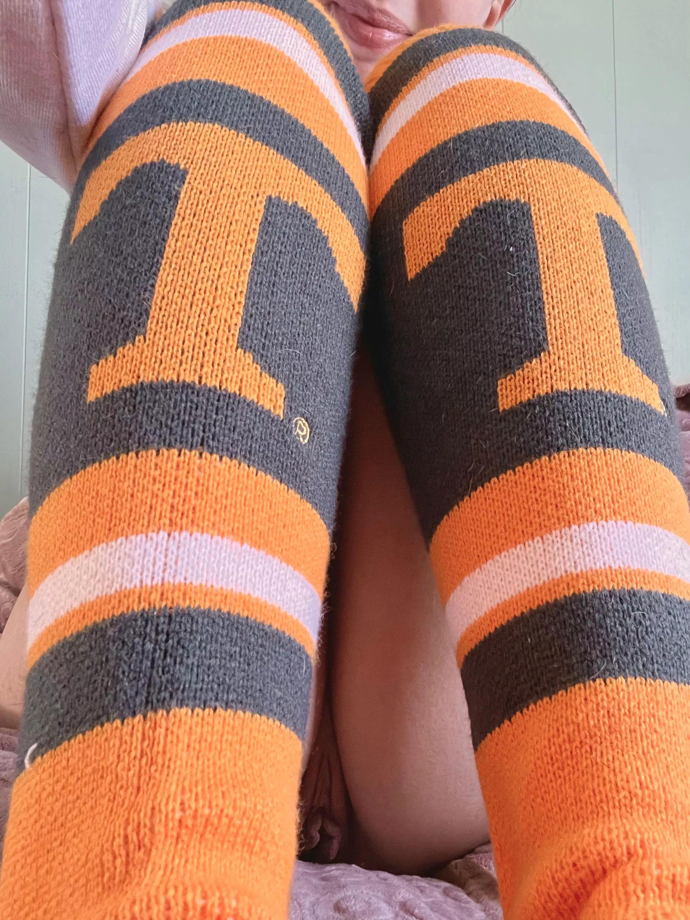 GO VOLS! 🧡🤍🧡🤍 posted by Maggie_nolia_