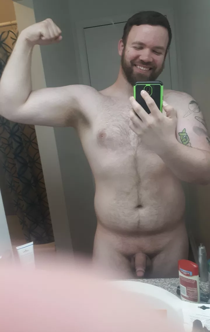 Half chub and a bicep on God's Day 😇 posted by ColeslawSSBM