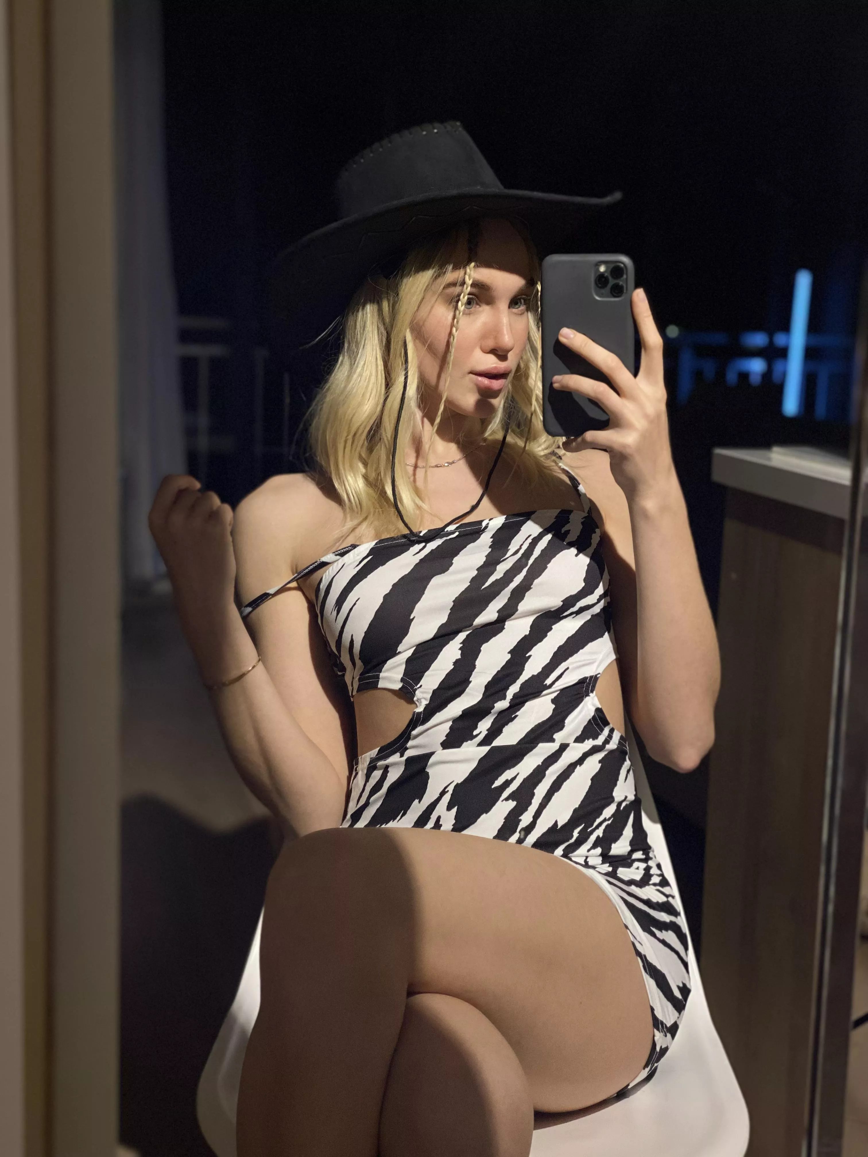 Hii ! Leave a ❤️️ if you want more!! posted by nonssseeense