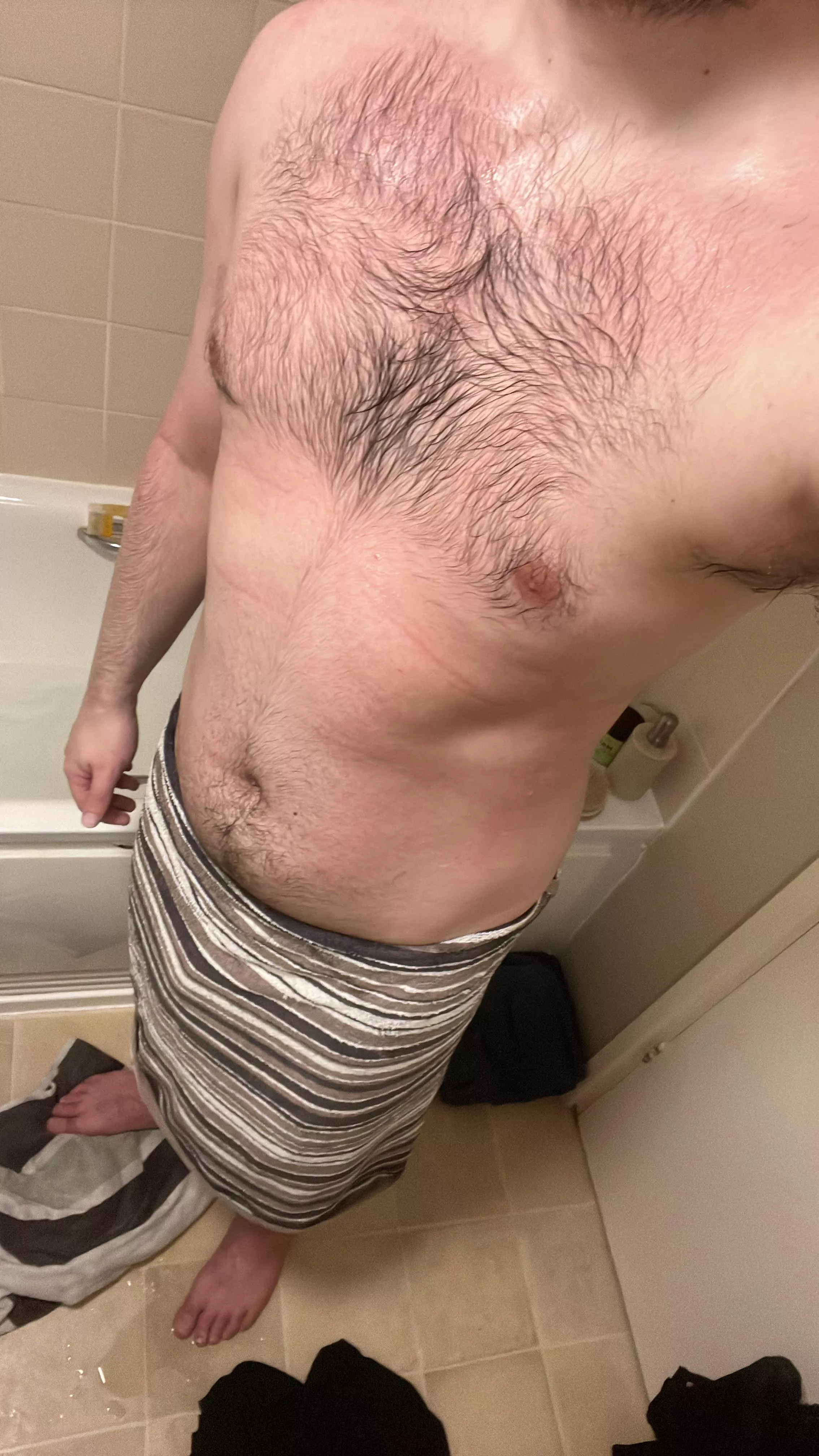 Hot, steamy & chest hair on display🌲😈 Dms open 💪🏼 posted by StraightHungAlpha