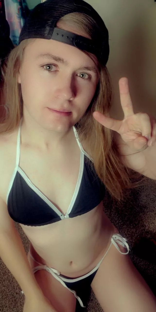 Hot tub fun? posted by Sarah_Free69