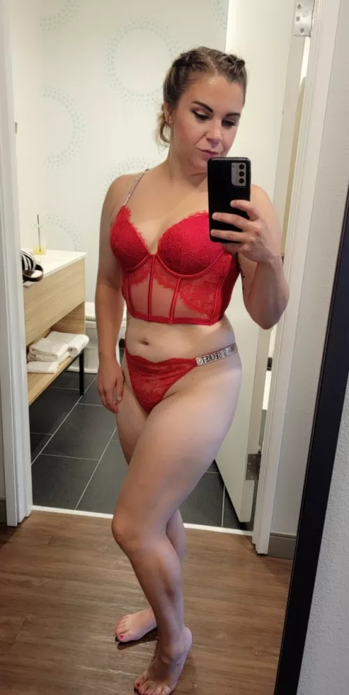 Hubby is away. Who wants to play? by axumms