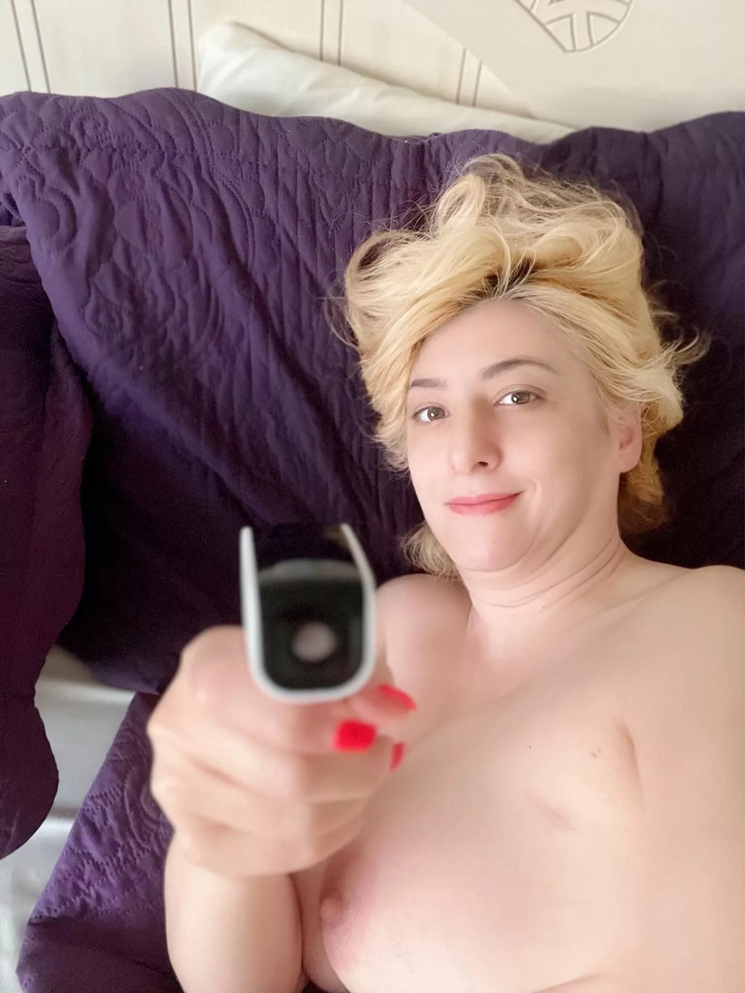 I don’t know who got me sick, but I will find you, and I will infect you😁😁😁🌡️ posted by NancyJustNudism