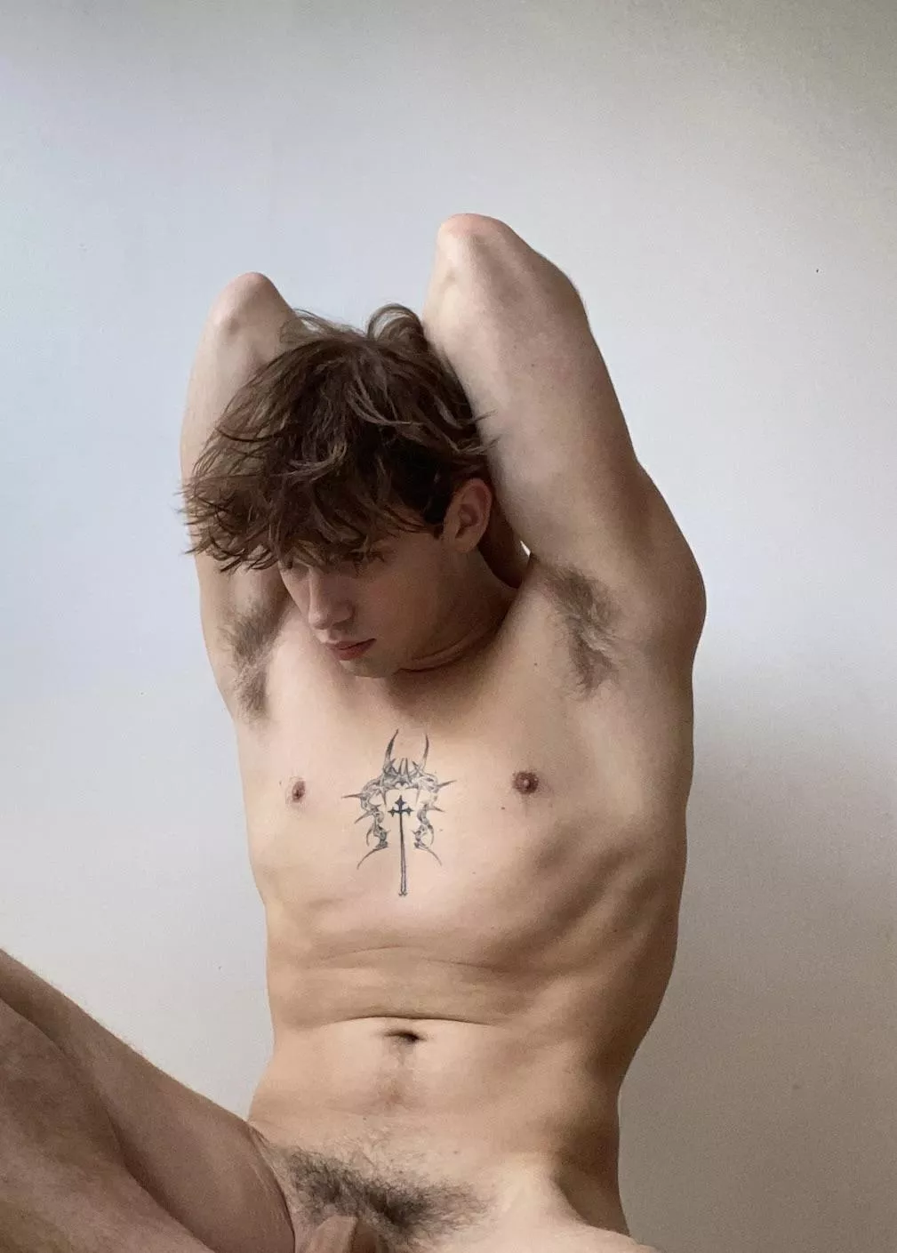 I dont shave my pits! Do you like them? posted by Alan_LucasXO