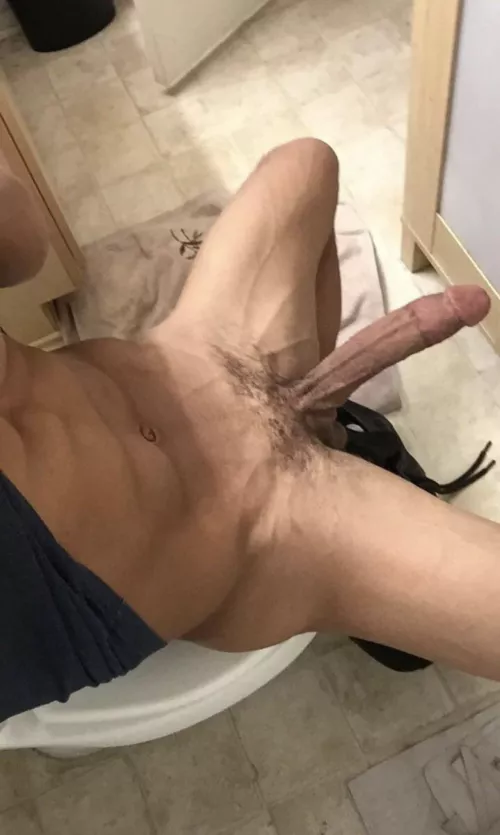 i heard veins are attractive by bigpersonality__