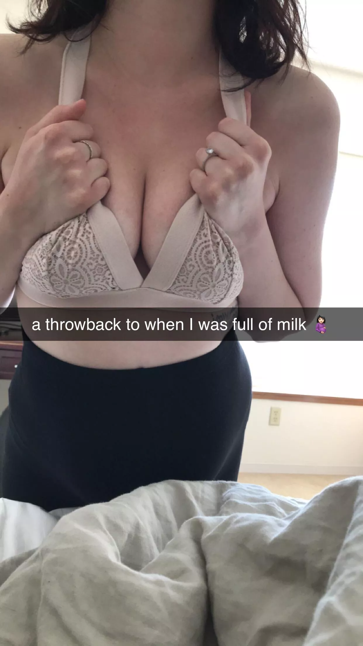 i loved showing off my pregnant body 🤰🏻 posted by NakedHotWife