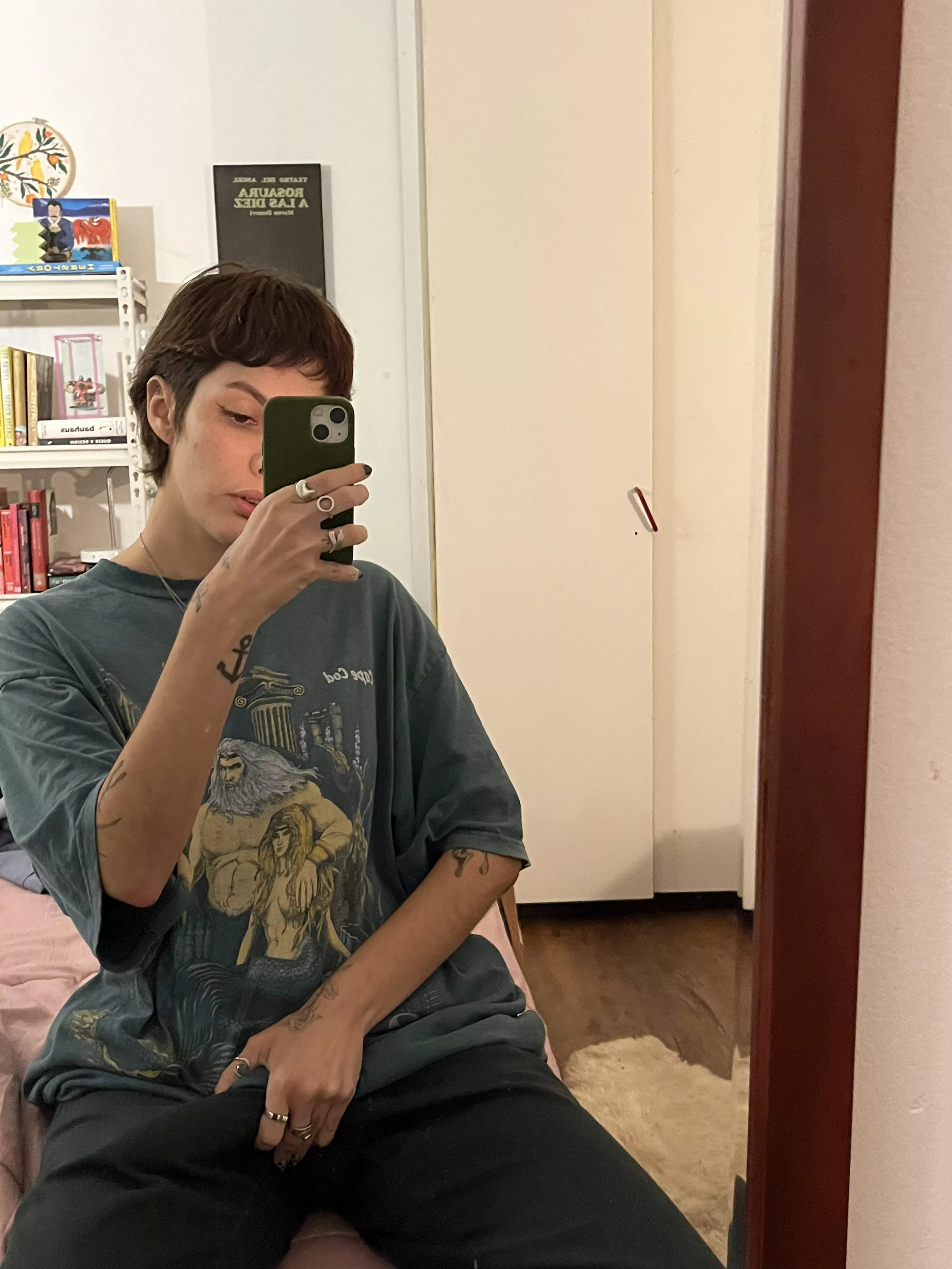 I’m craving bussy tonight ngl 😇 posted by hellosofi