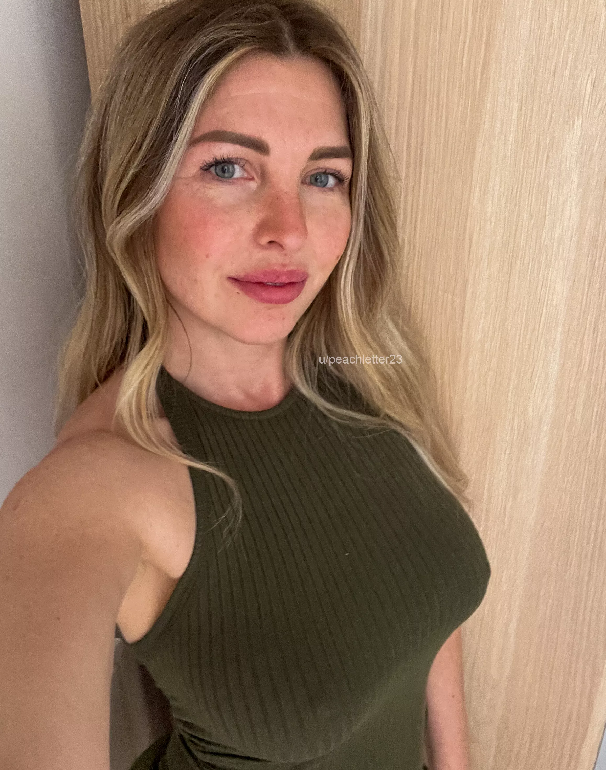 It's a happy and braless Sunday! posted by peachletter23