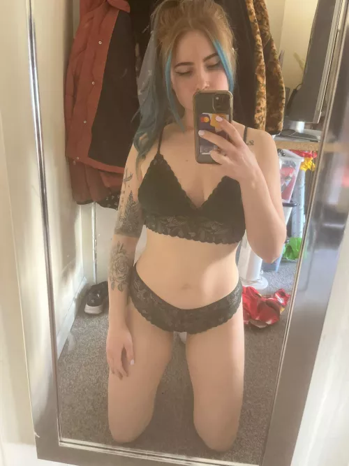 Just ur standard bikini xx by VengefulCheetah