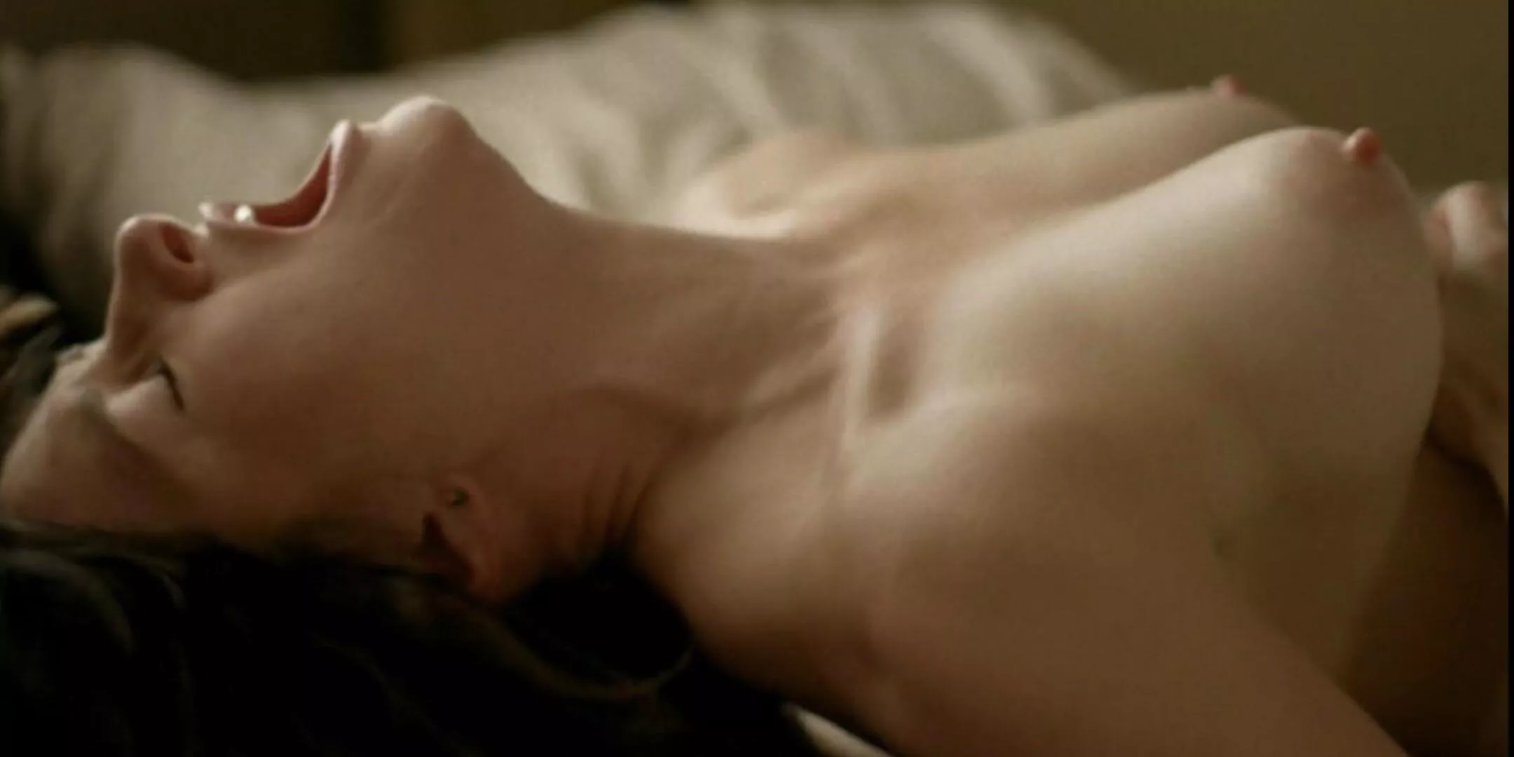 Kathryn Hahn posted by DoubleV1790