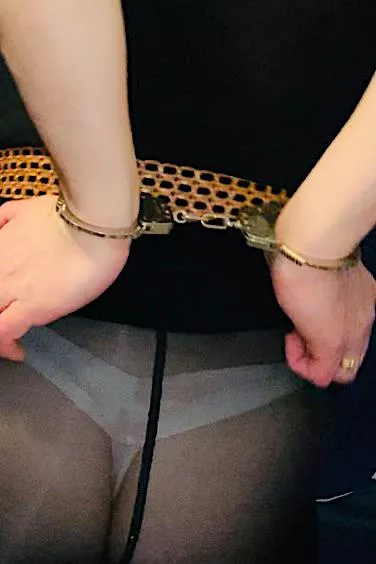 Keep pulling my dress up too…not the best day to wear a thong 🙄 posted by Odd_Rhubarb8971