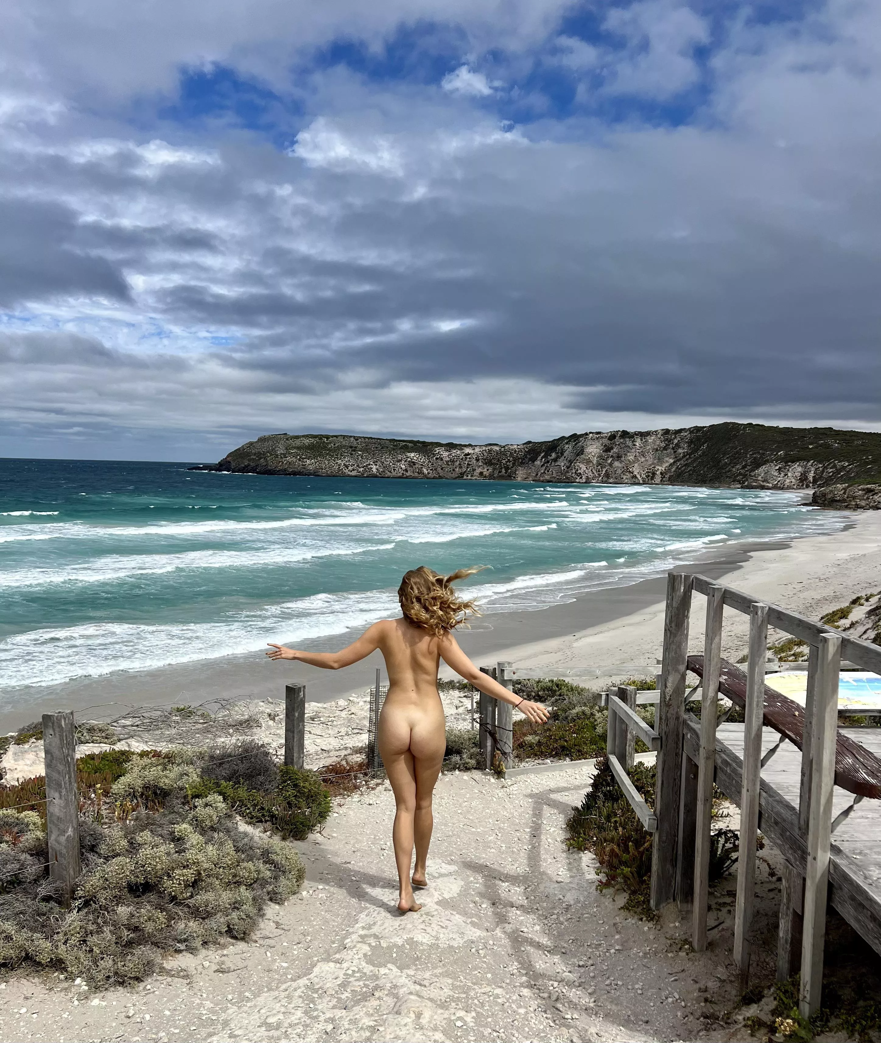 Let’s go to the beach! posted by mynakedsunflower