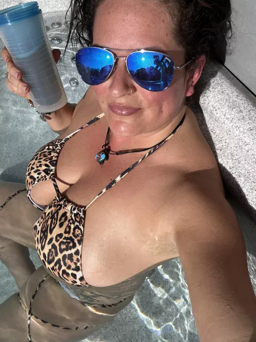 Like older women by Wife_nextdoor85