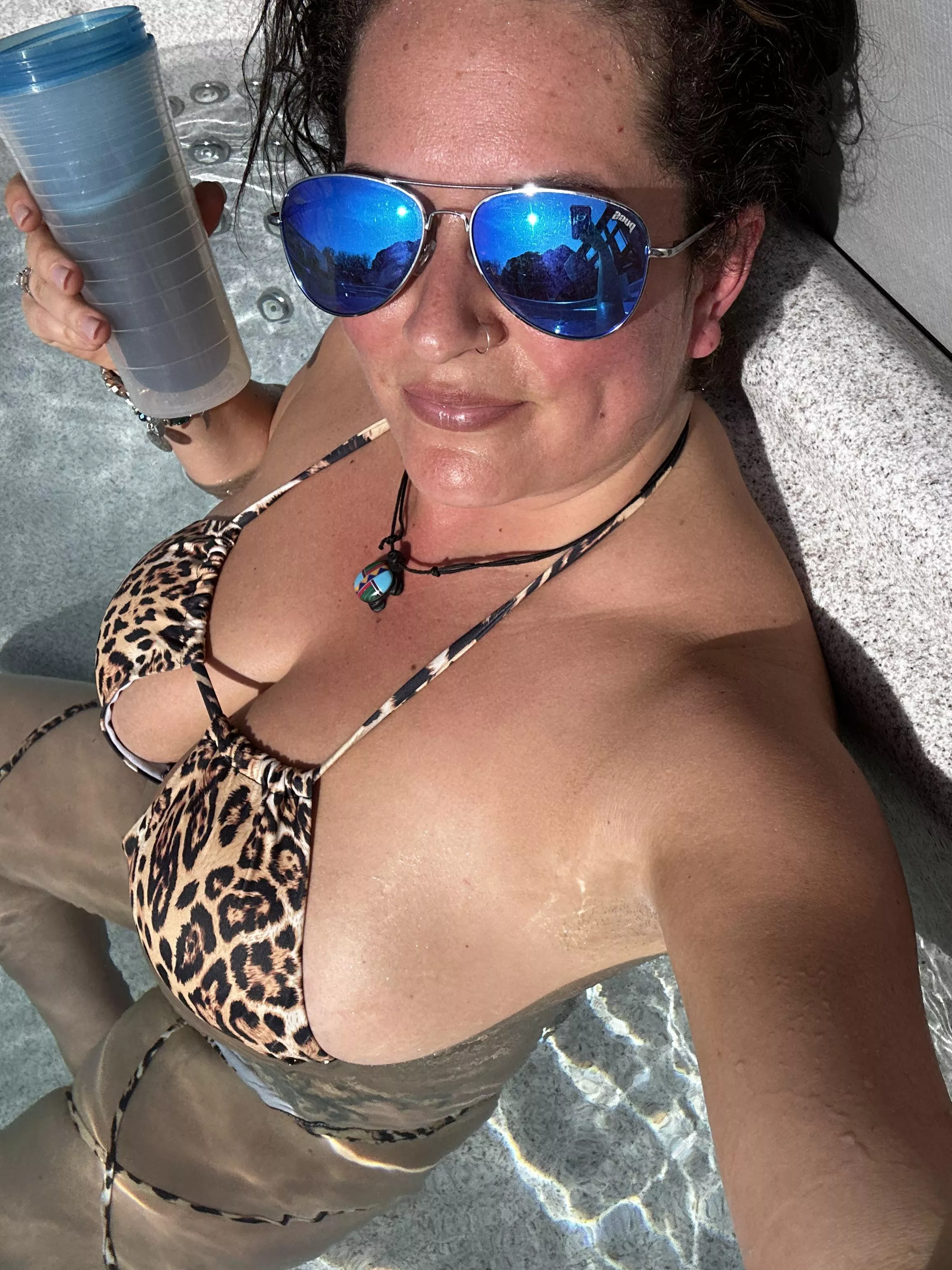 Like older women posted by Wife_nextdoor85