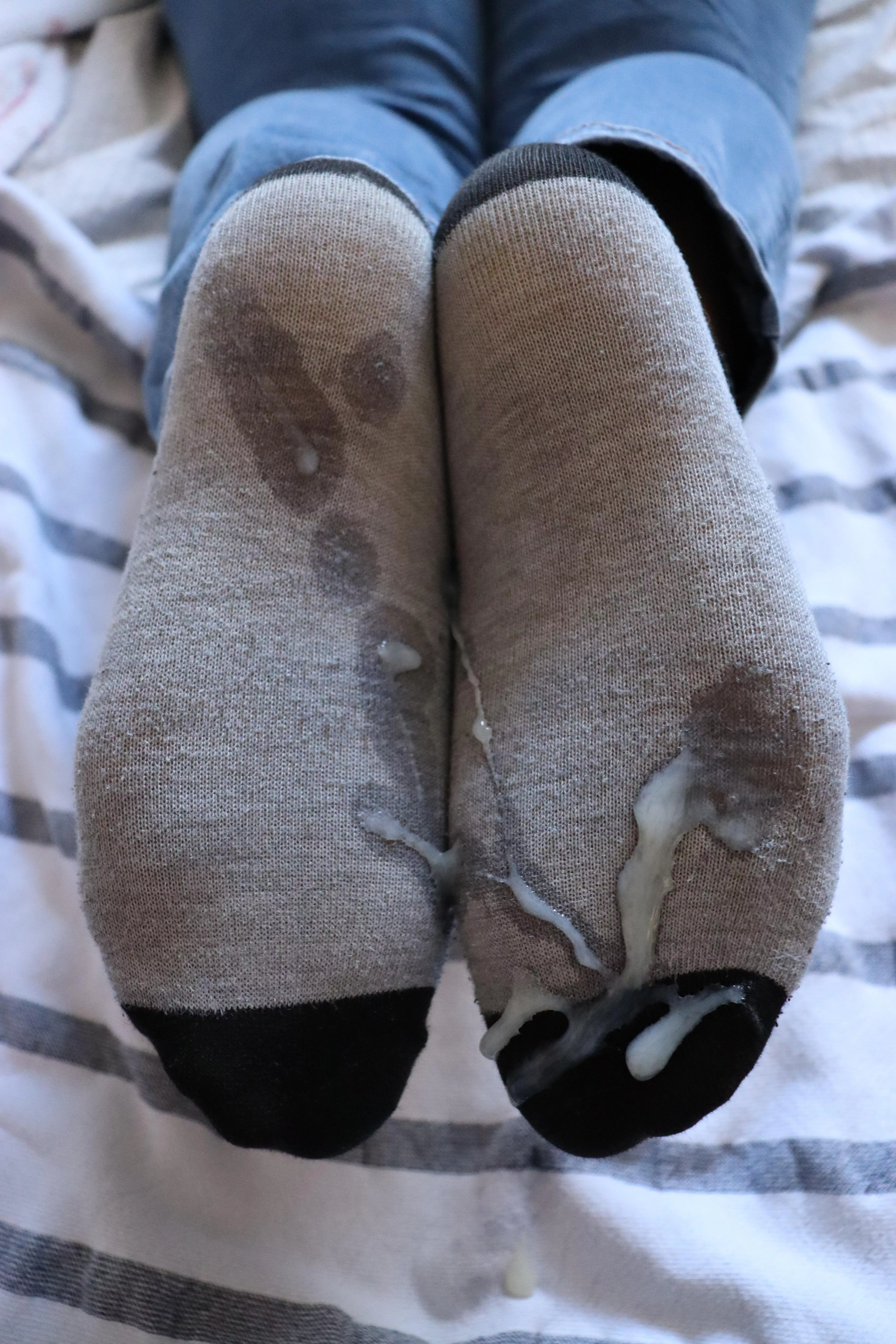 Little ankle socks covered in cum posted by Murky-Rock1248