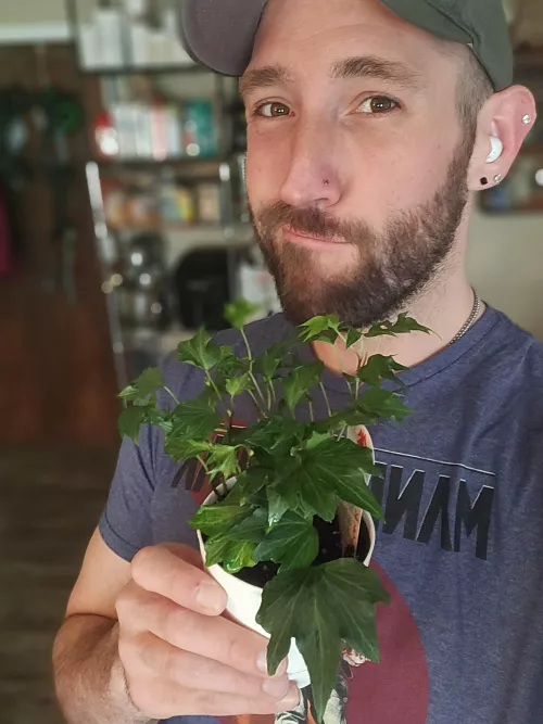 Look at this little cutie! I had to bring it home! by Ok-Property-2949