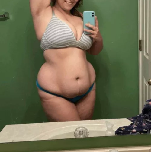 Loving my body today! 😍 by abigailgray256