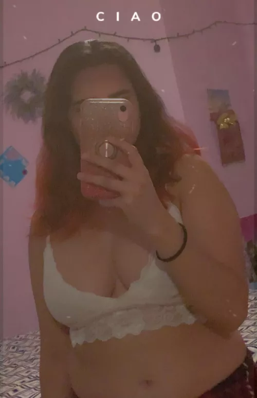 Loving my new hair cut! by sapphicsnacc13