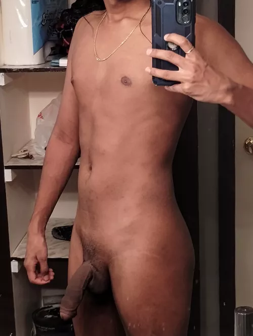 (M) just got my own place and started going to the gym. getting some tone and want to feel more confident about showing myself off. by Grayshirt12