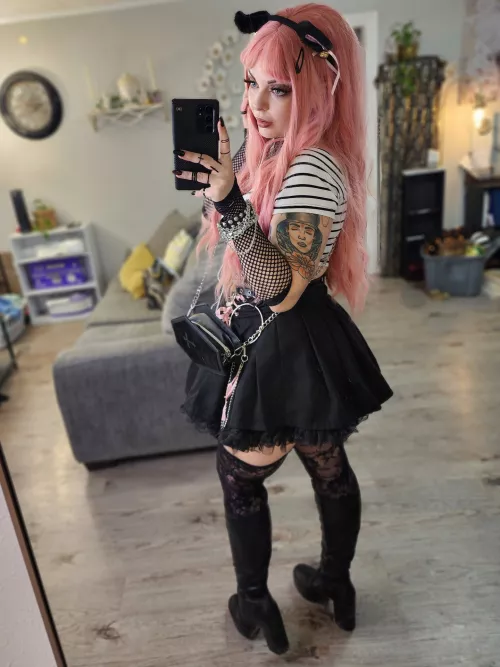 @naom1cakes69 by NaomiCakess