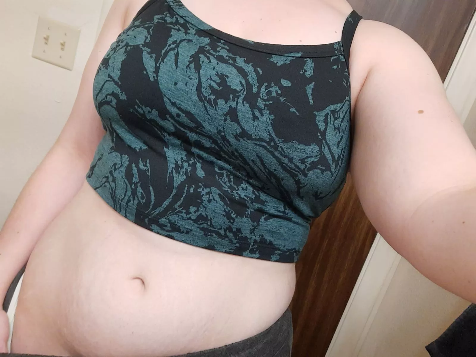 Proud of my progress at the gym 😊 [f] posted by hrrw515