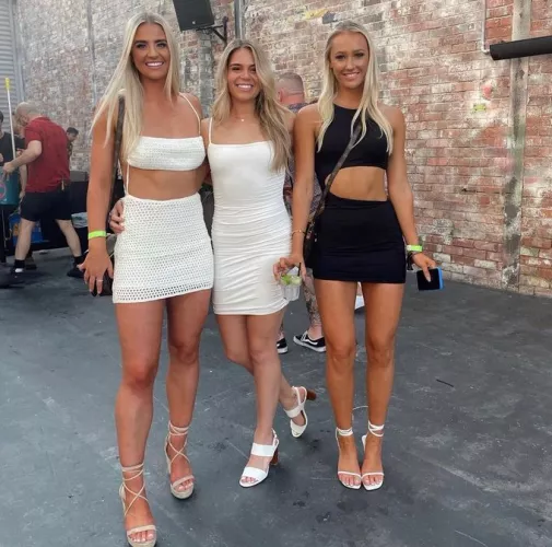 ShowStoppers by yashy20