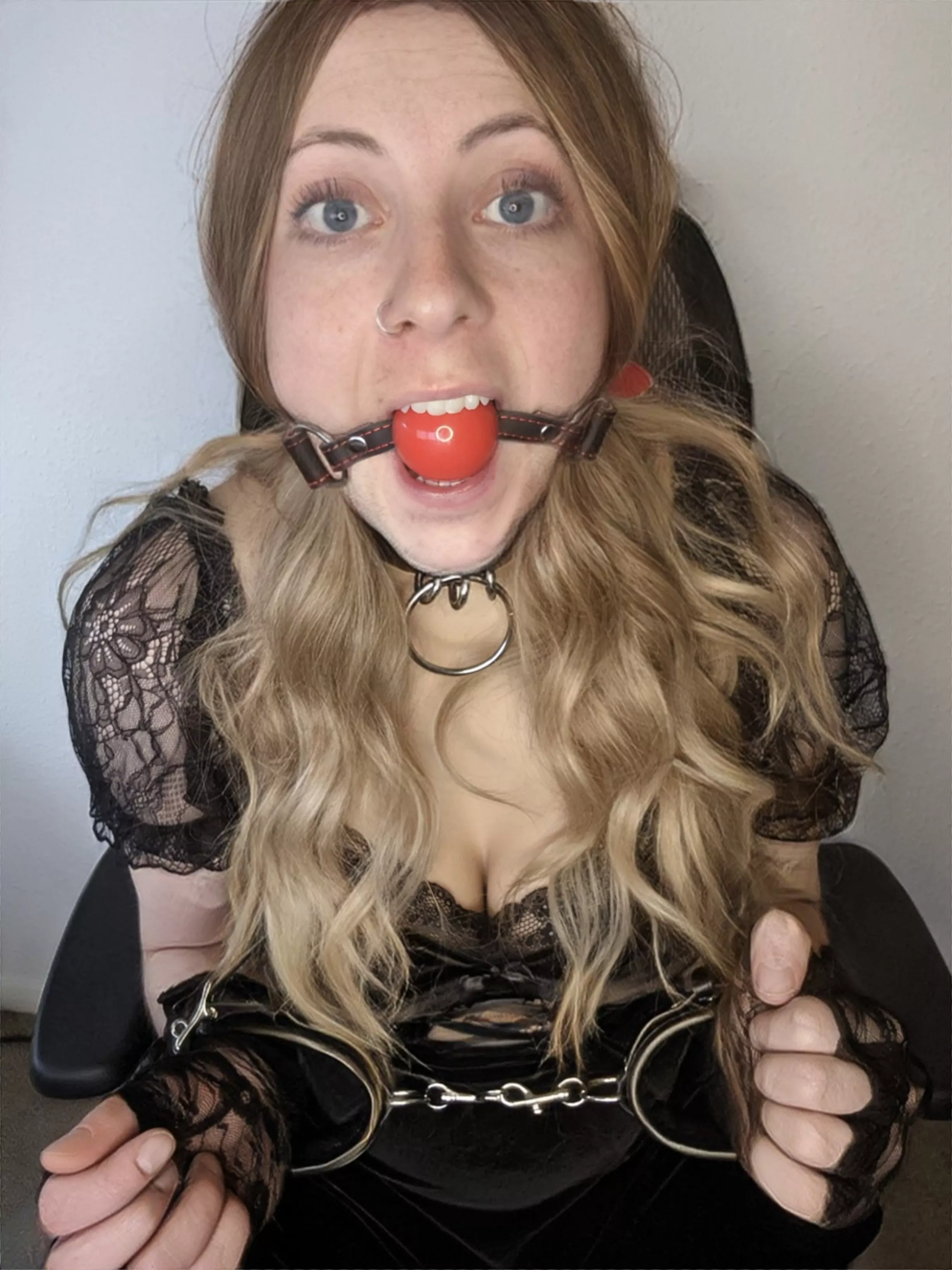 Take advantage, you won’t hear me complain [nb] posted by BDSMPony