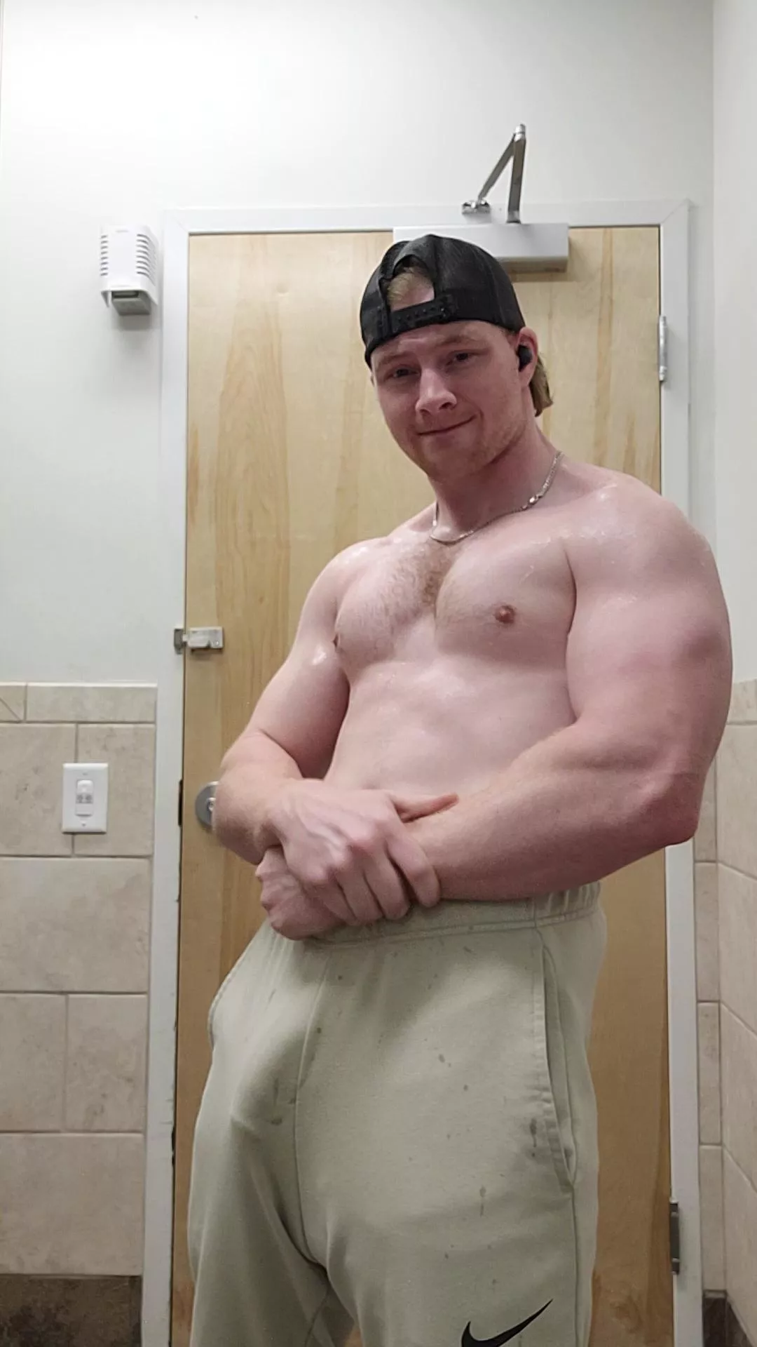 the weather got the(M) sweats coming back out posted by ribbed4urPleasure