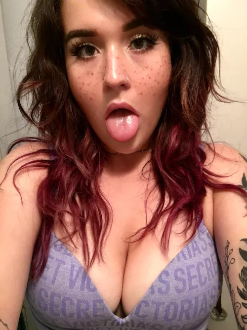 Vacant stare & open mouth (OC) by AdFast914