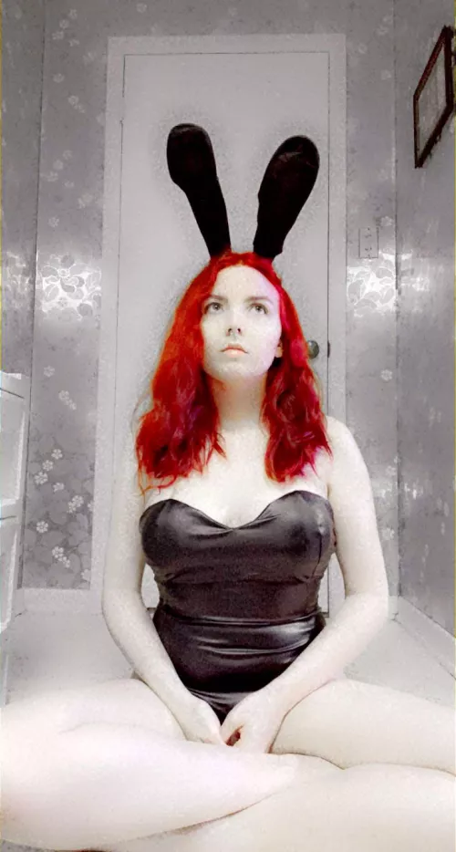 Will you be my senpai? 🫶🏻 by theangelbunni