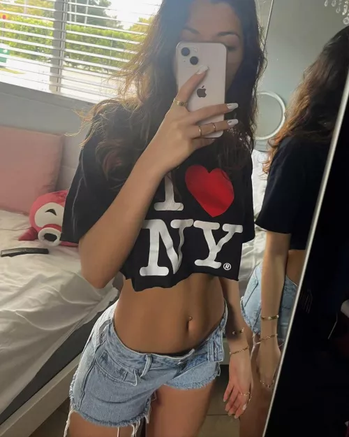 [22F] your entertainment by AmayaGrace