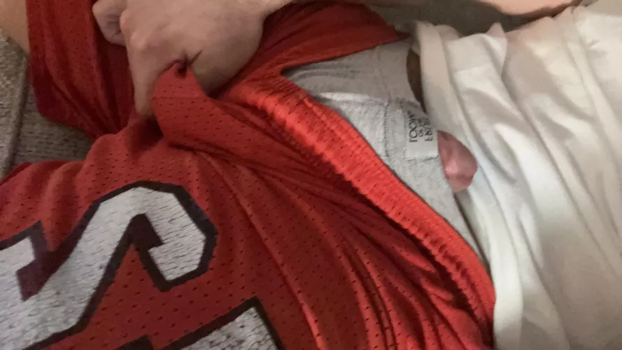 [32] any bro wanna play peekaboo? by BigPlenty62